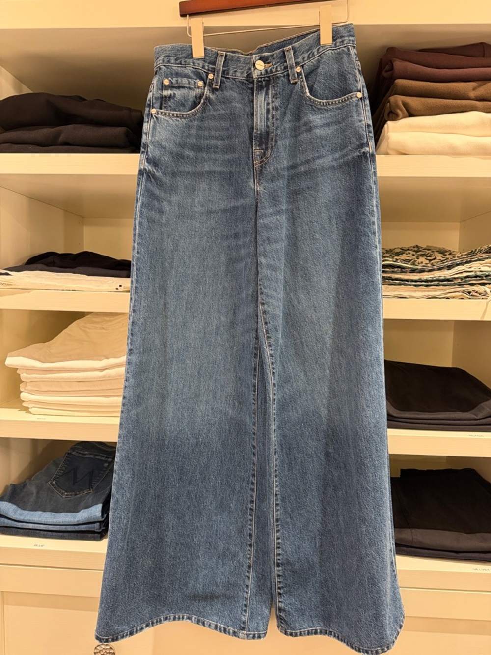 High-Rise Wide-Leg Denim Jeans in Blue